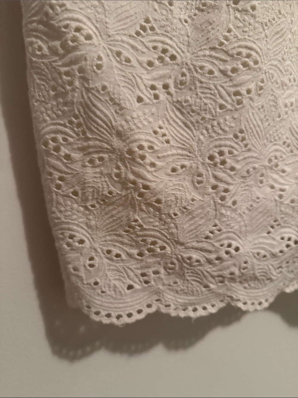NWT Lauren Ralph Lauren White Eyelet V-Neck Shift Dress - makeup stain - Picture 7 of 7